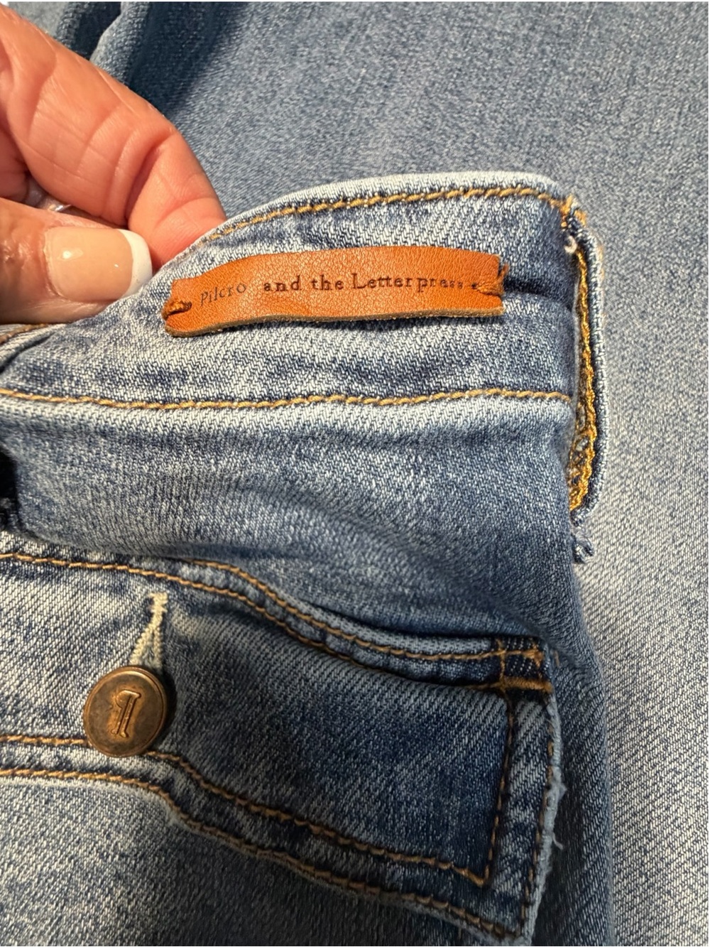 Pilcro and the Letterpress Utility Patch Pocket Wide-Leg Crop Jeans Sz 31 - Picture 7 of 13